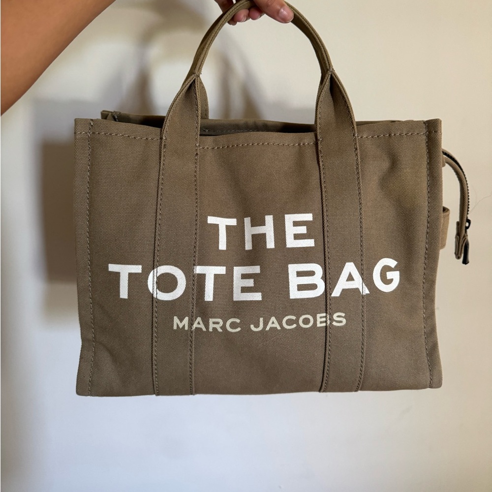 Marc Jacob’s Canvas Tote Bag - Medium